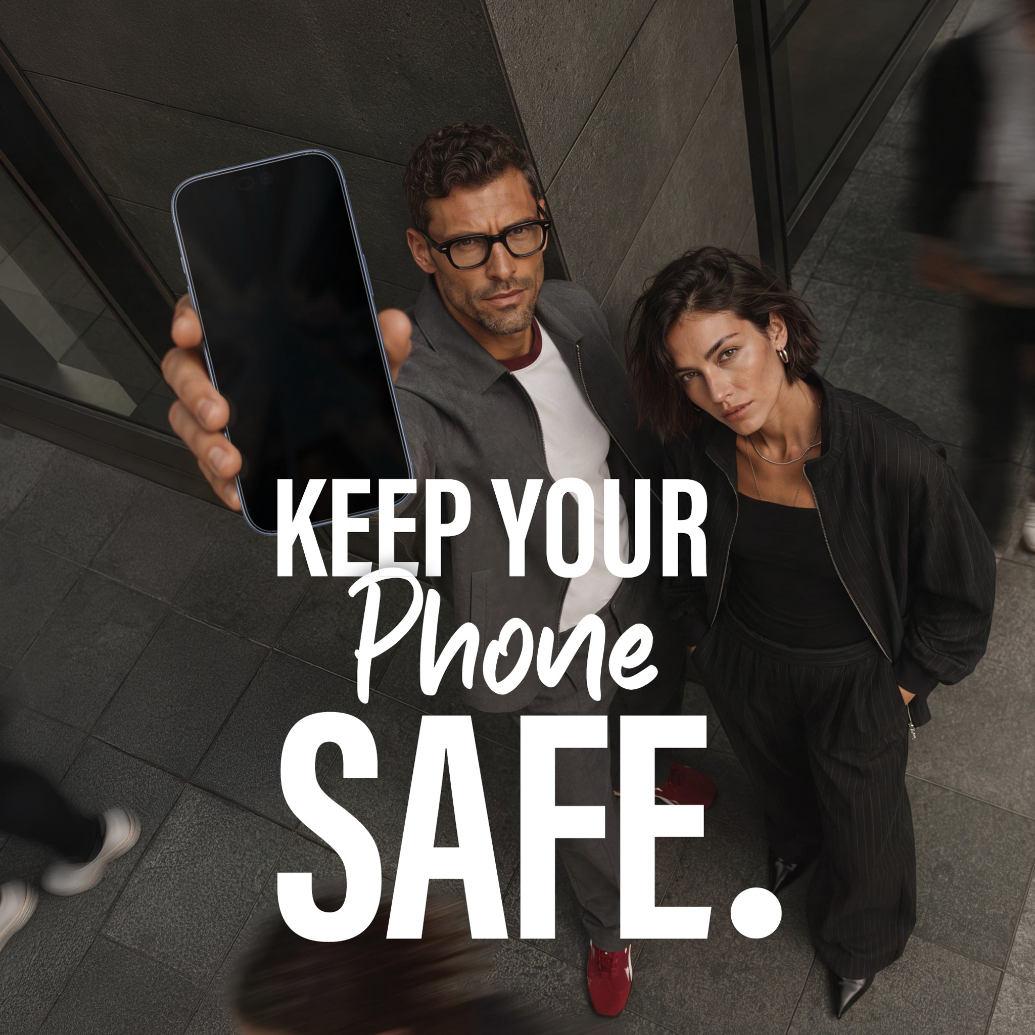 SAFE. by PanzerGlass® Privacy Screen Protector iPhone 18 Pro Max | Ultra-Wide Fit m. EasyAligner